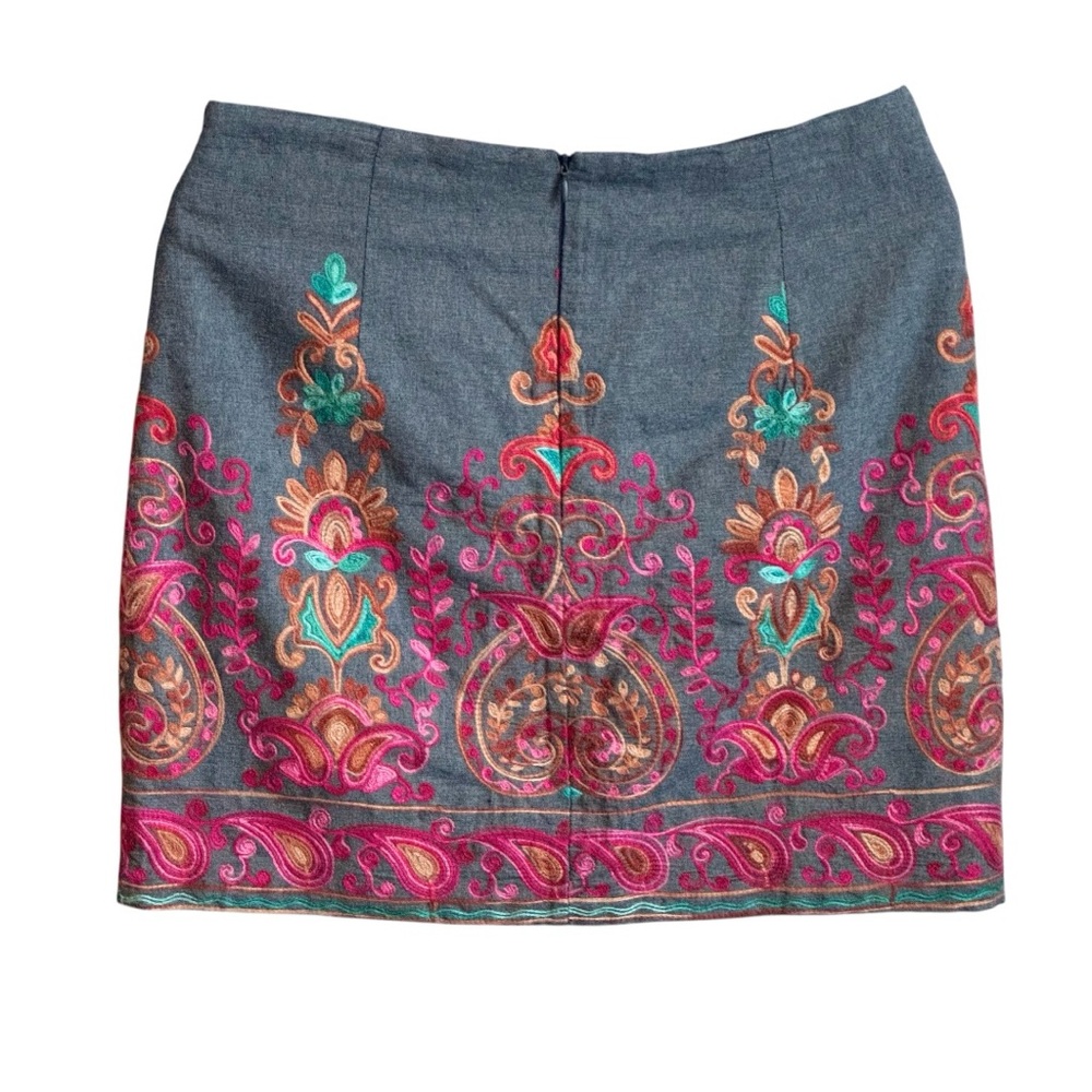 Entro Anthropologie Chambray Embroidered Mini Skirt Size Large - Picture 2 of 12